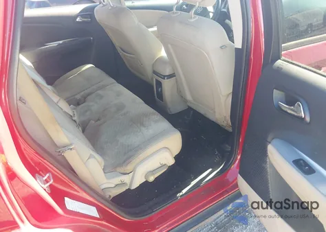 2013 Dodge Journey Sxt z USA, uszkodzony, nr VIN 3C4PDCBG6DT679246